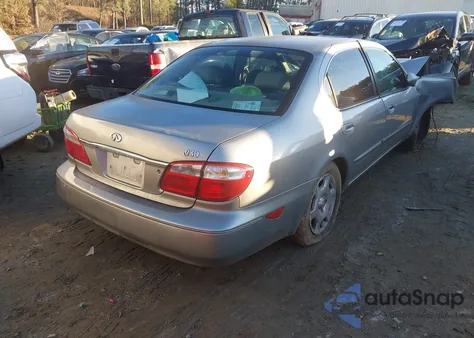 2001 Infiniti I30 Luxury из США, поврежденный, VIN JNKCA31A31T007364